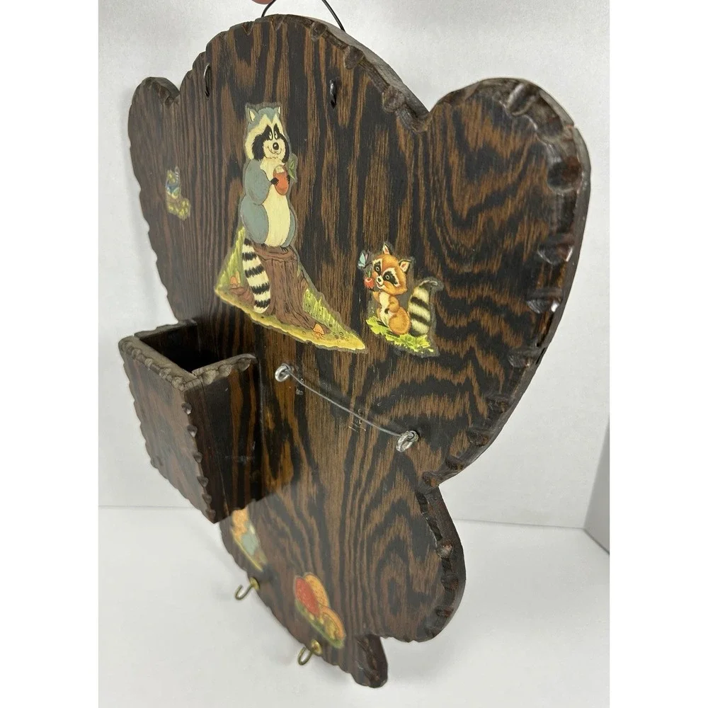 VTG MCM Rustic Wood Wall Mail Holder Key Hooks Mushroom Raccoon Woodland 80s 15